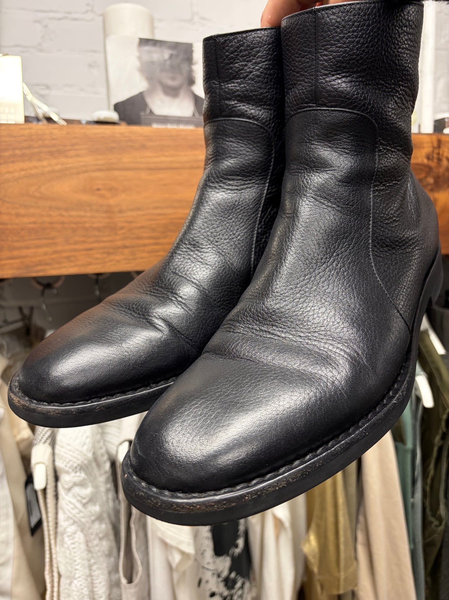 Maison Margiela Black Calfskin Leather Side-Zip Ankle Cut Chelsea Boots