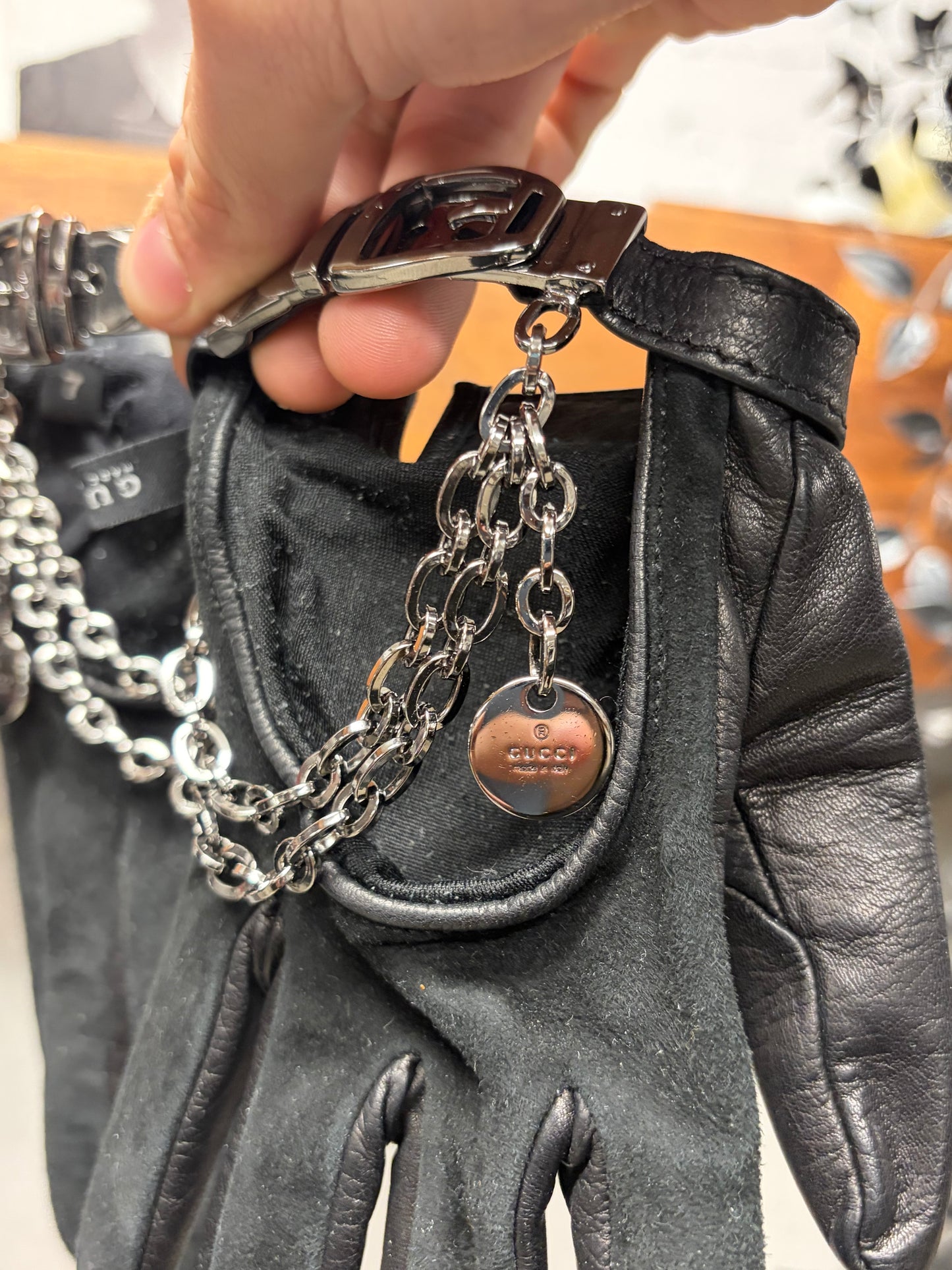 2005 Gucci by Frida Giannini ‘Chain Wristlet’ Black Suede Driver’s Gloves