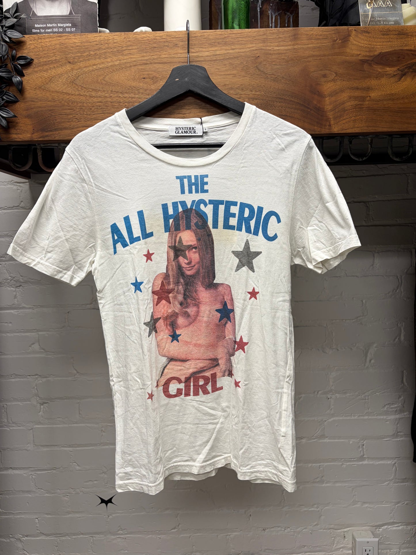 Hysteric Glamour ‘The all Hysteric Girl’ Cream Graphic T-Shirt