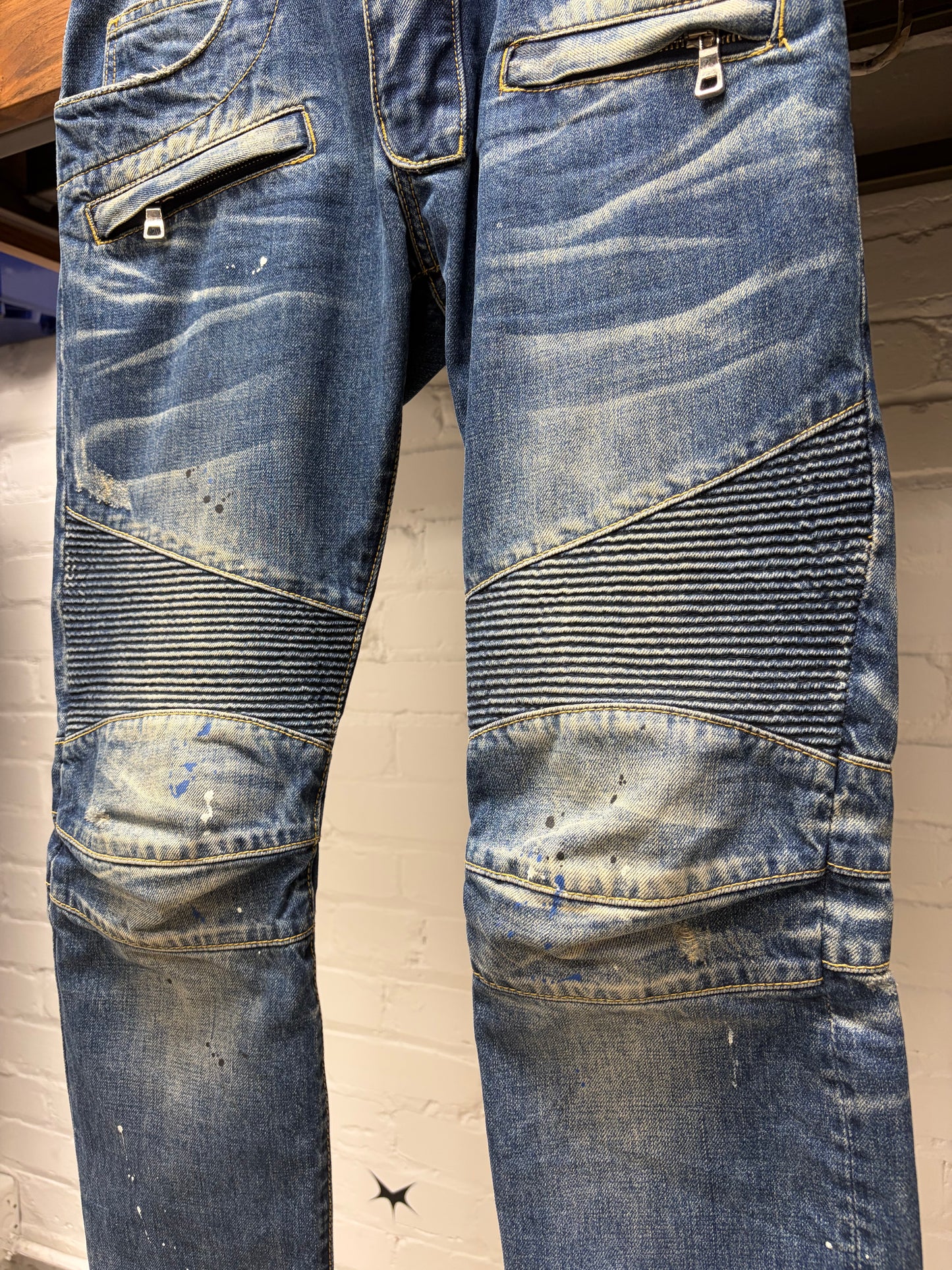 Balmain Washed Blue ‘Paint Splatter’ Biker-Moto Knee Skinny Jeans