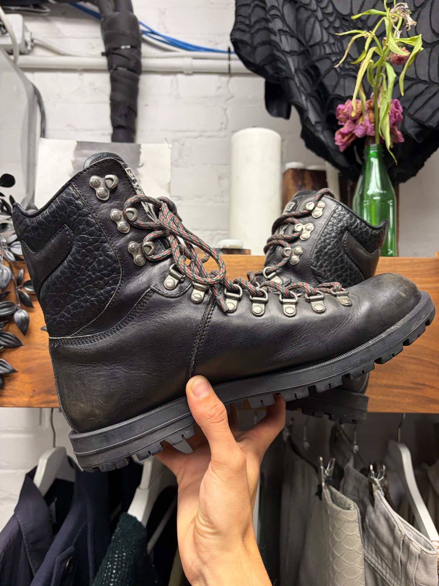 Gucci High Top Leather ‘Trekker’ Lace Up Crest Logo Hiking Boots