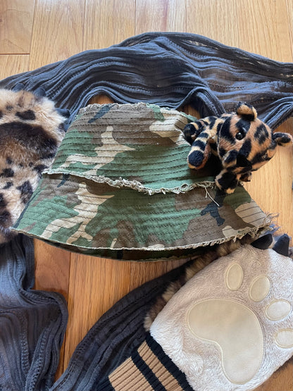 Spring Summer 2017 Dolce & Gabbana Leopard Stuffed Animal Bucket Hat
