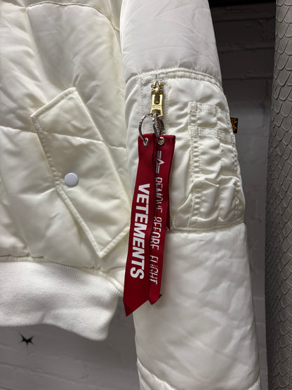 SS2017 Vetements x Alpha Industries White Hooded Reversible Bomber Jacket
