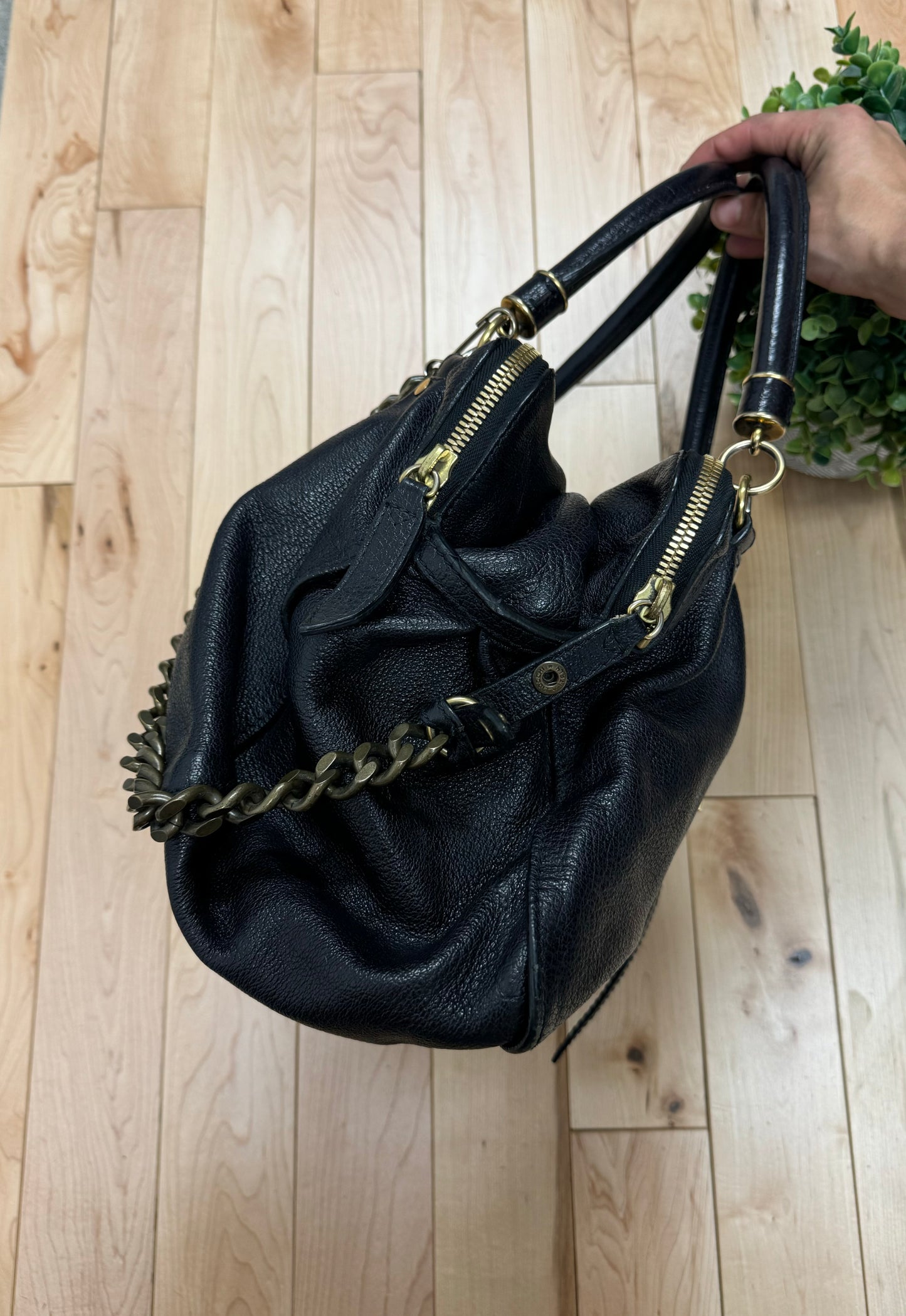 Burberry ‘Bartow’ Black Leather Shoulder Bag