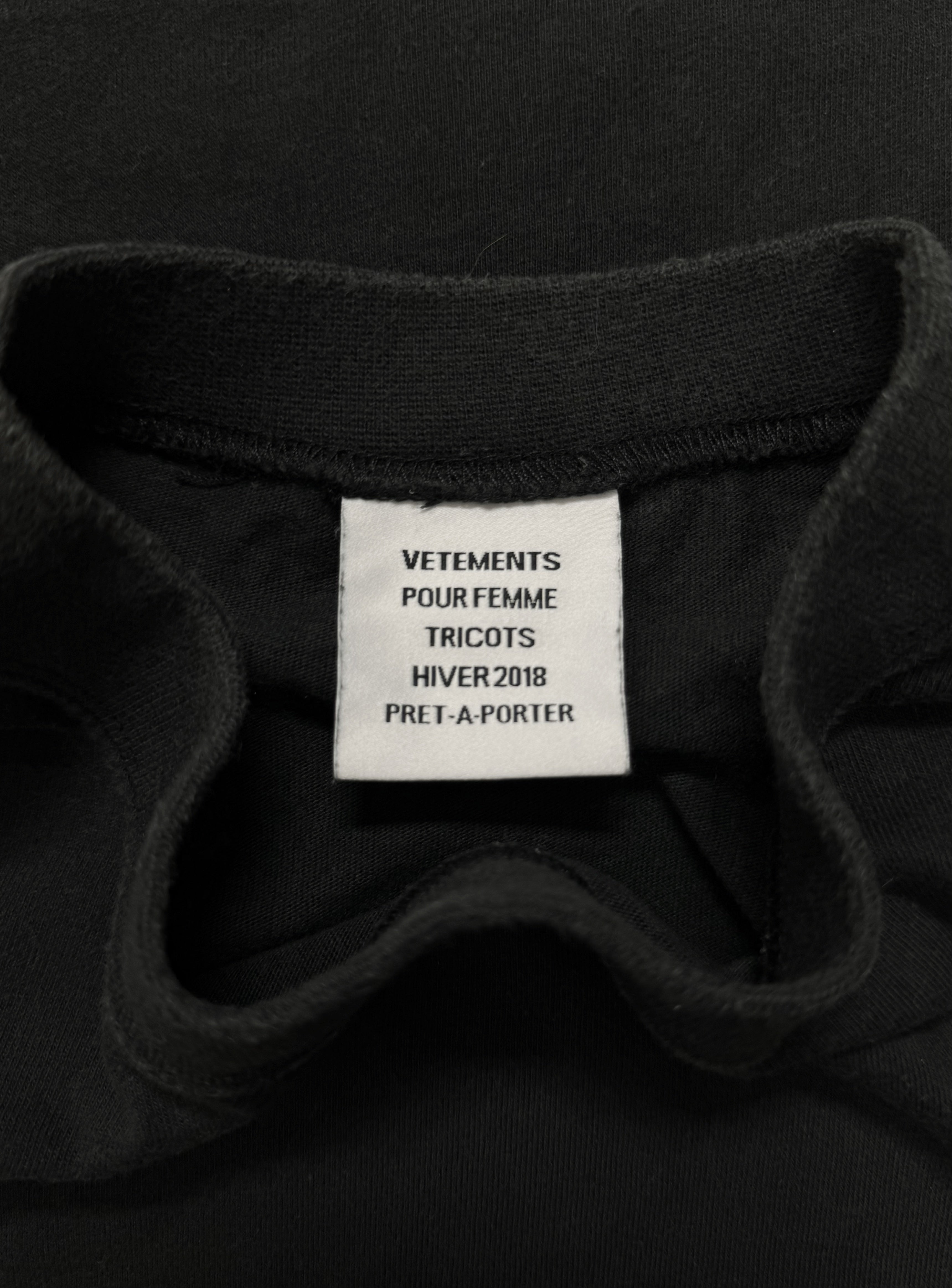 VETEMENTS STAFF Tシャツ HIVER 2018 デムナ VETEMENTS STAFF Tシャツ HIVER 2018 デムナ - メルカリ
