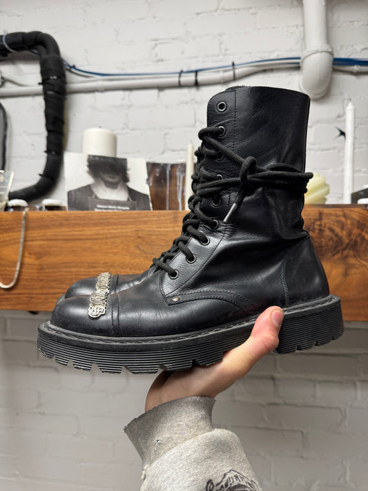 SS2020 Vetements Gothic Logo ‘Plaque’ Leather Combat Boots