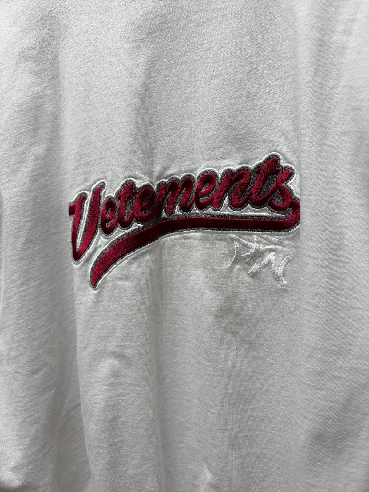 SS2018 Vetements ‘Baseball Logo’ Embroidered White/Red Sweatshirt