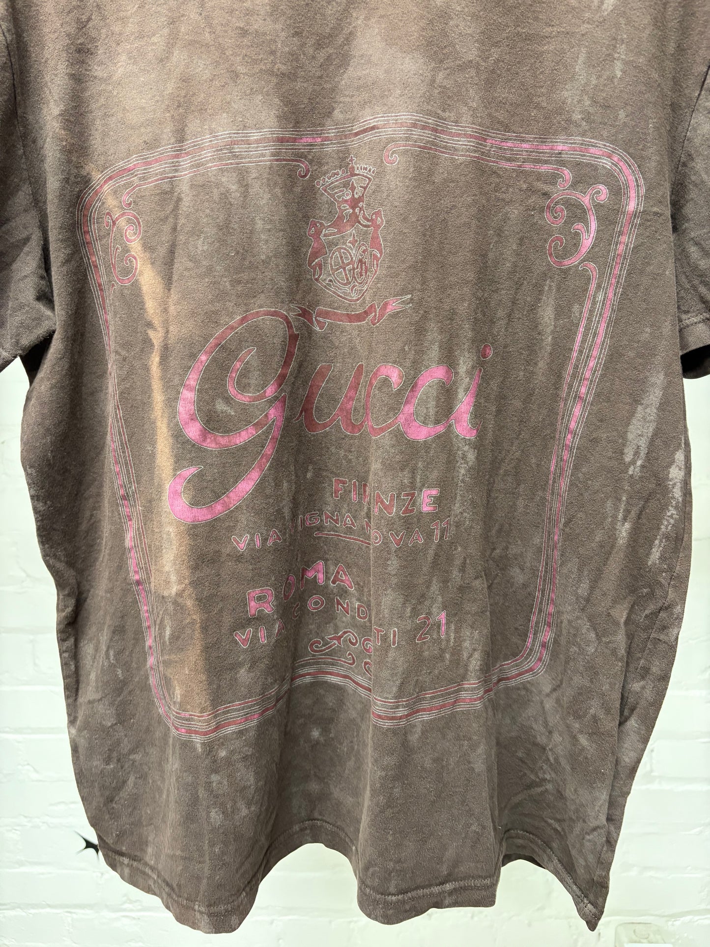 2000s Gucci ‘Faded Signage’ Brown/Pink Graphic T-Shirt