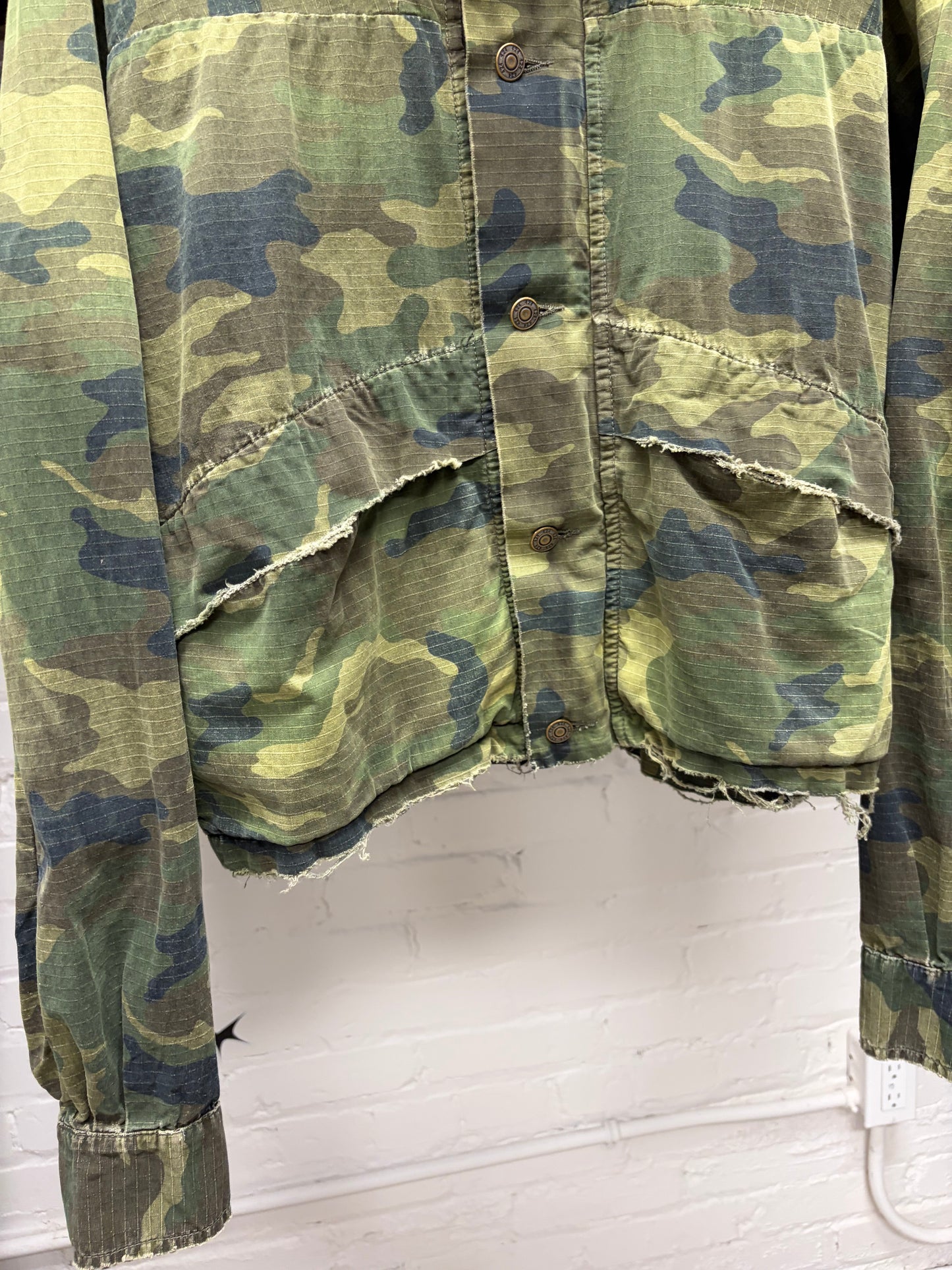 424 Army Camouflage Cropped Cut Hooded Jacket
