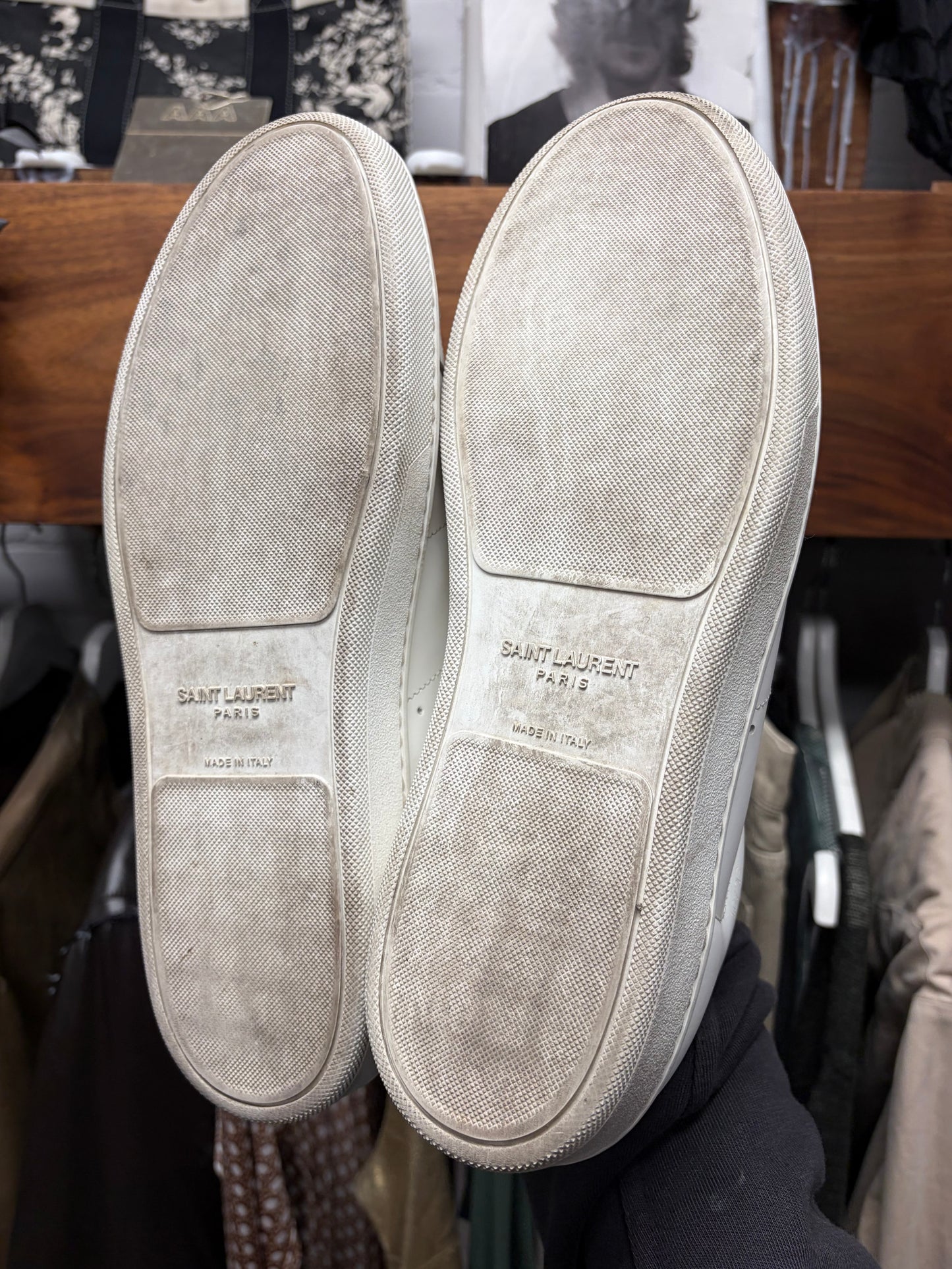 Saint Laurent SL/01 Court Low Top Sneakers