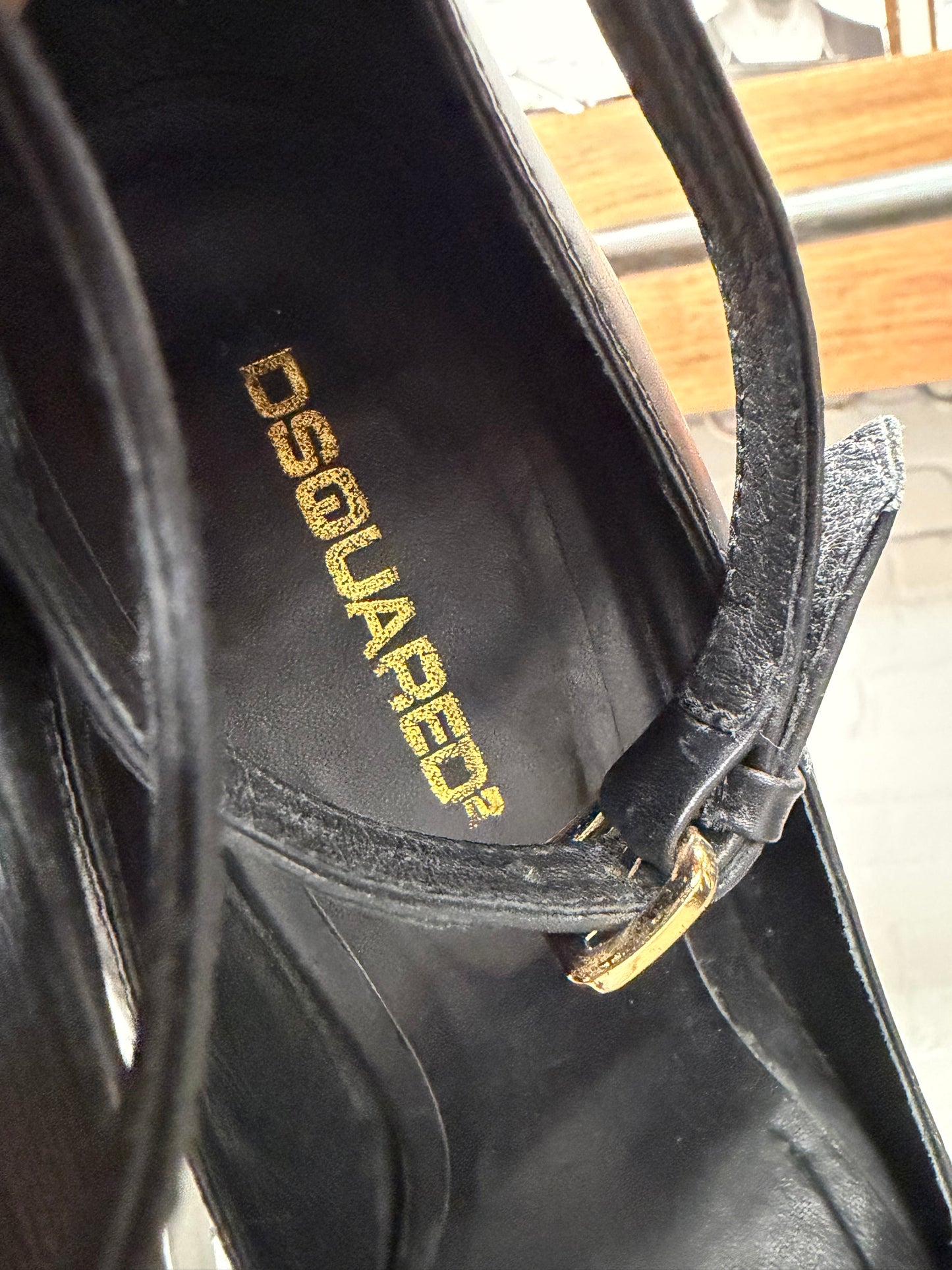 AW2010 Dsquared2 ‘Spine’ Black Leather High Heels