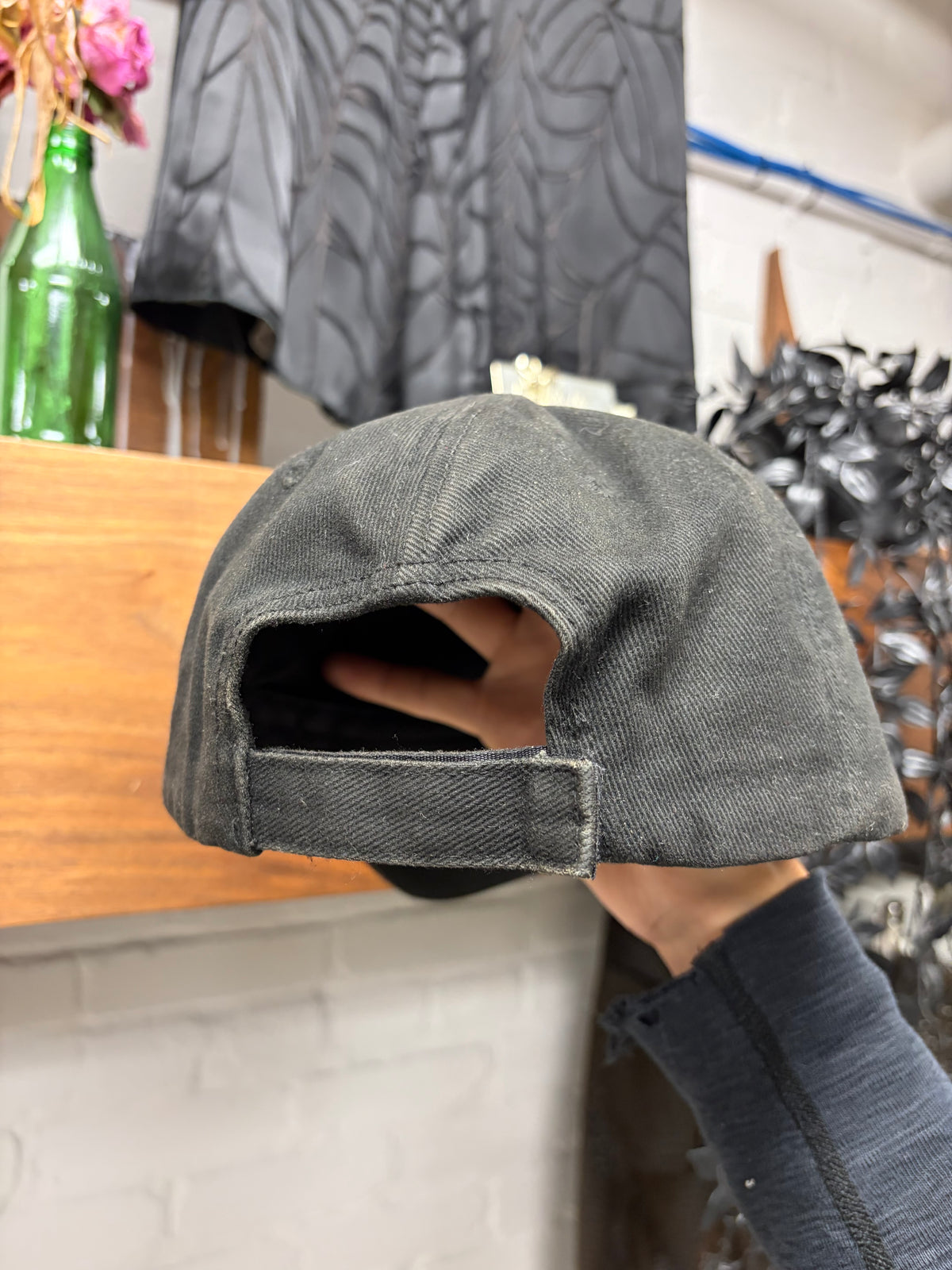 Balenciaga ‘Metal Logo’ Embroidered Black Baseball Cap