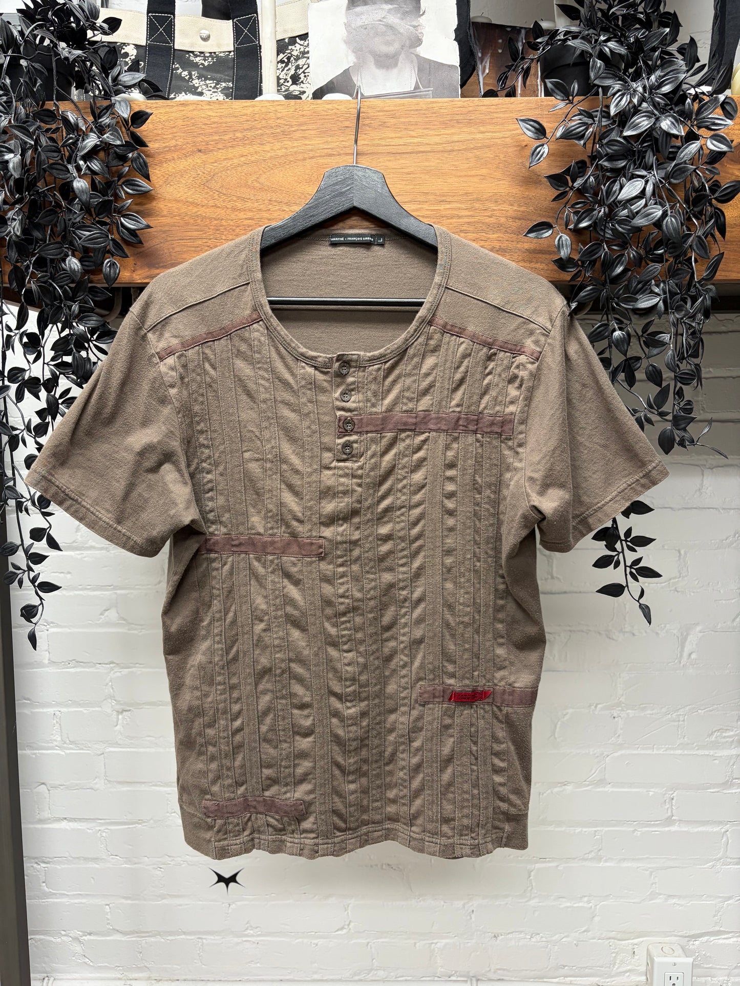 Marithe Francois Girbaud Panelled Brown Short Sleeve Henley