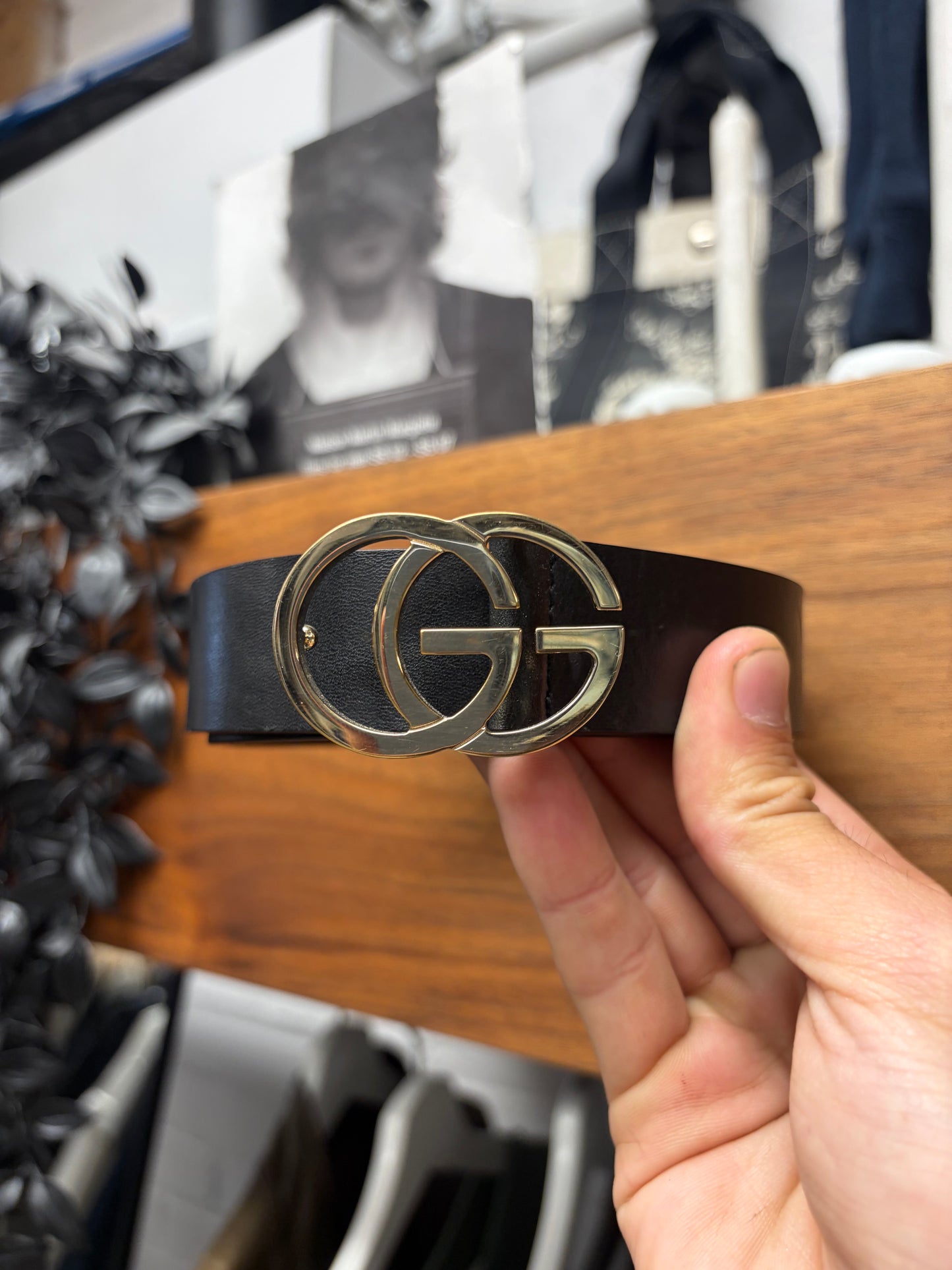 Vintage 90s Gucci GG Interlock Logo ‘Minimal’ Black Leather Belt