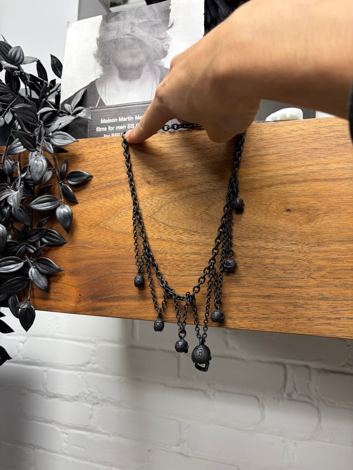 SS2006 Number (N)ine ‘Welcome to the Shadows’ Brass Multi-Skull Head Necklace