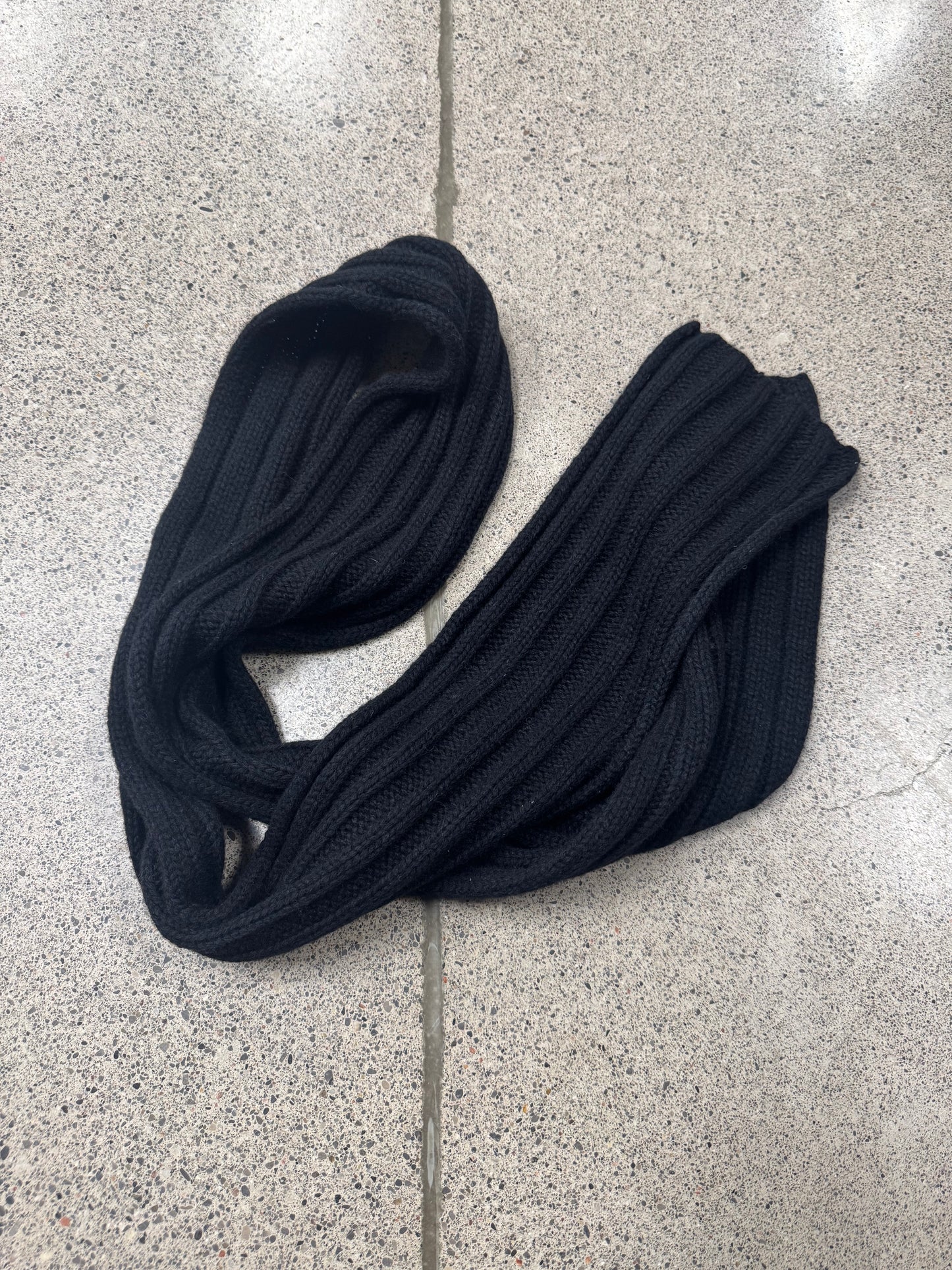 Dolce & Gabbana Black Wool Scarf