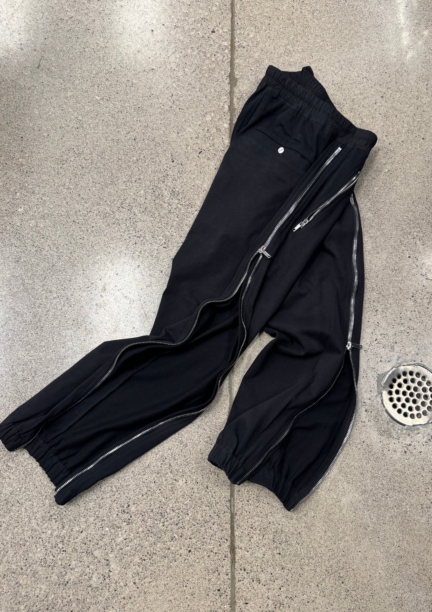 SS2020 Rick Owens ‘Tecautl’ Side Zipper Sweatpants