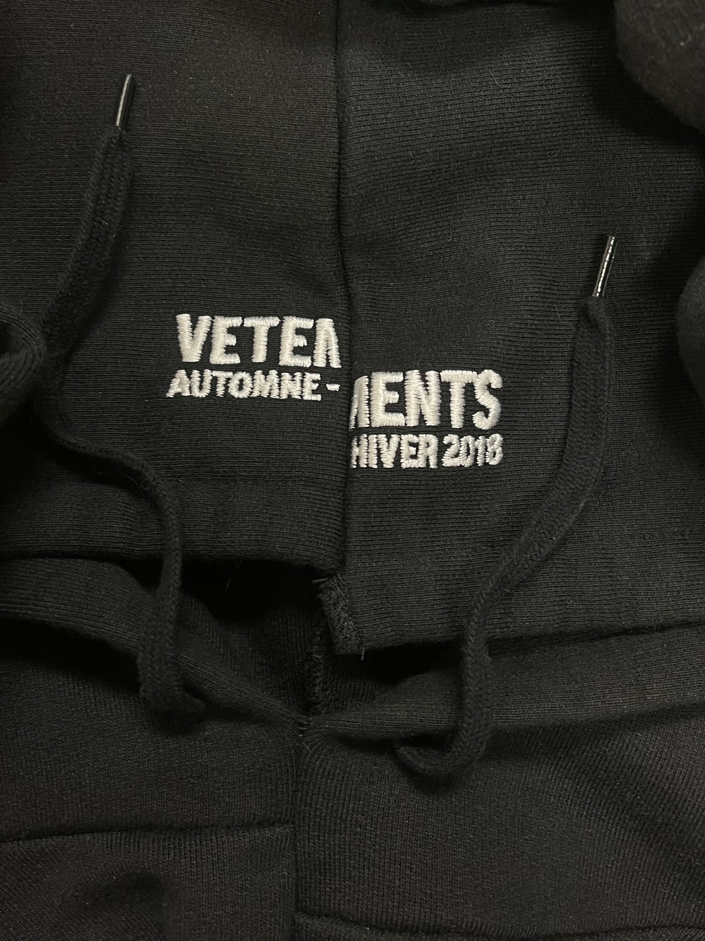 Autumn Winter 2018 Vetements ‘Antwerpen’ Split Graphic Hoodie