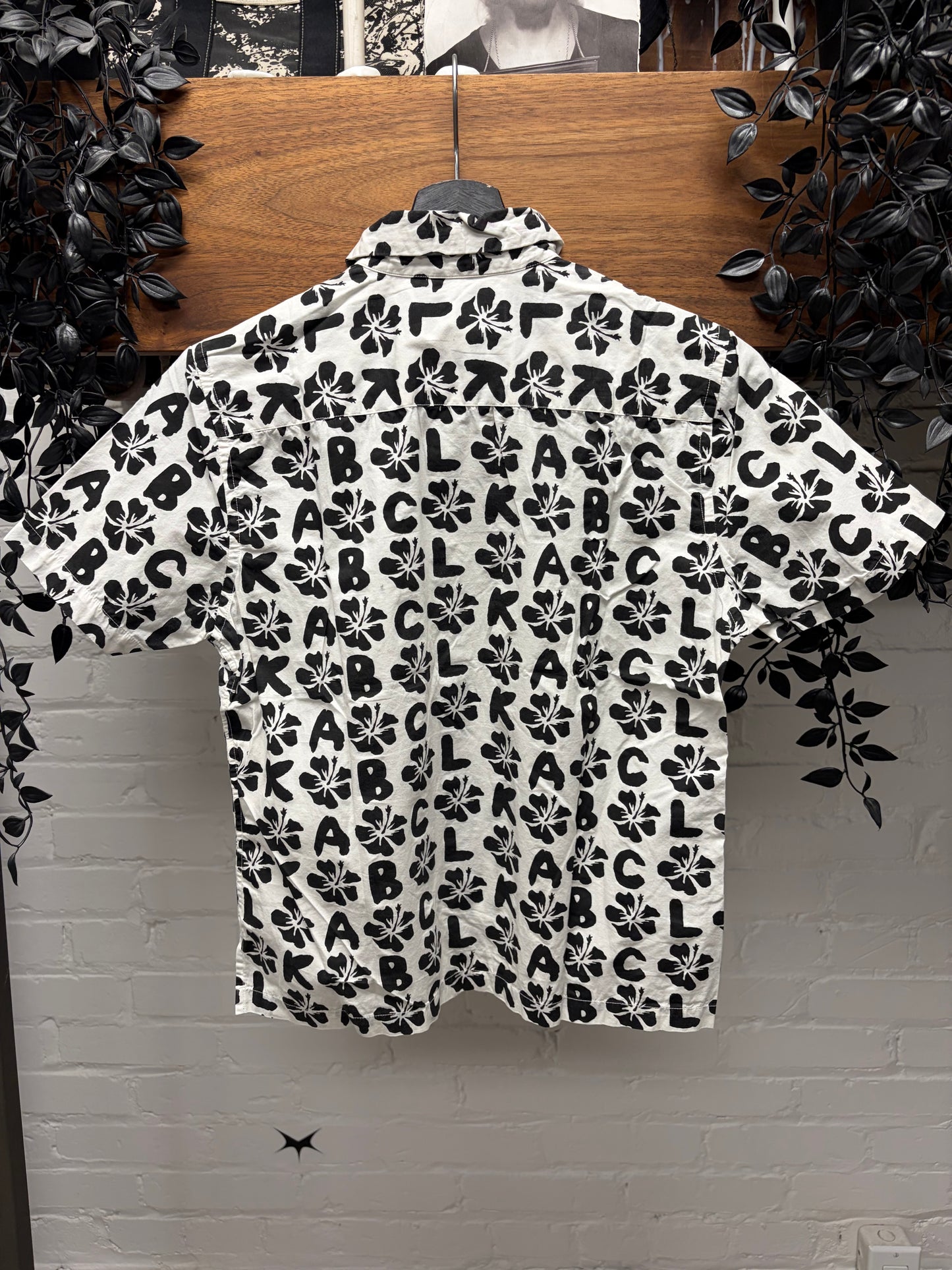 2009 Comme Des Garçons BLACK Floral Patterned Short Sleeve Button Up Shirt