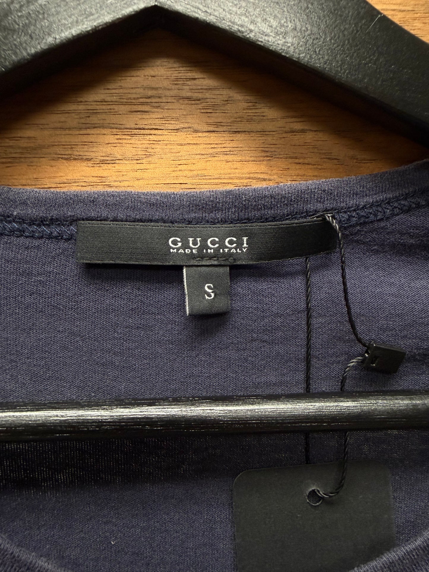 2000s Gucci Cursive Script Logo Blue Graphic T-Shirt