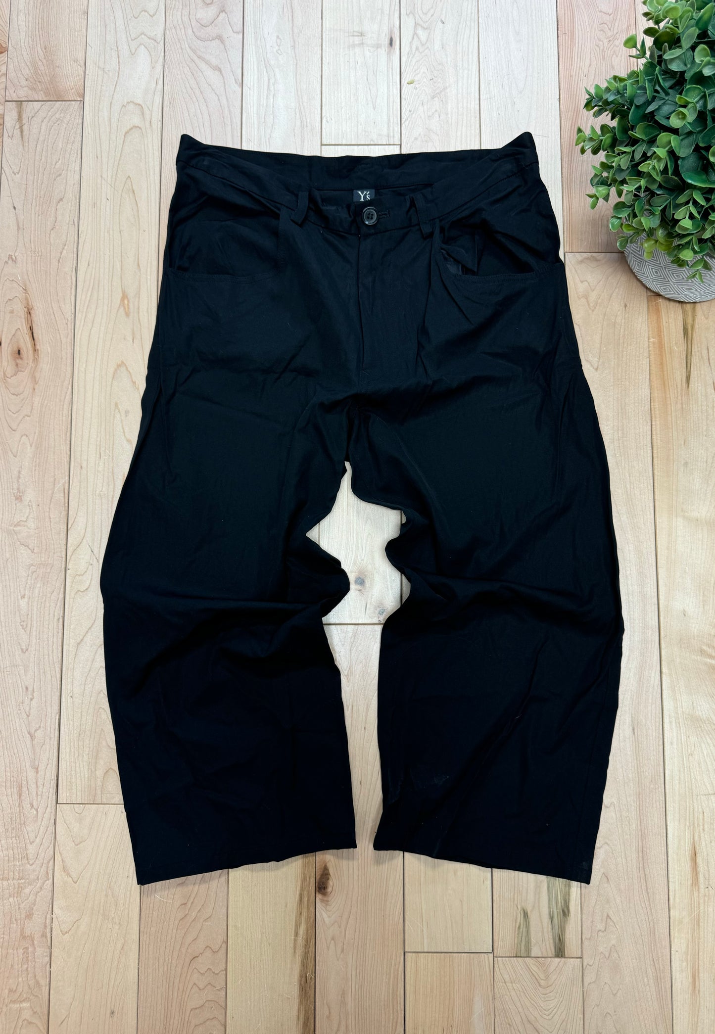 Yohji Yamamoto 3/4 Length Black Wool Shorts