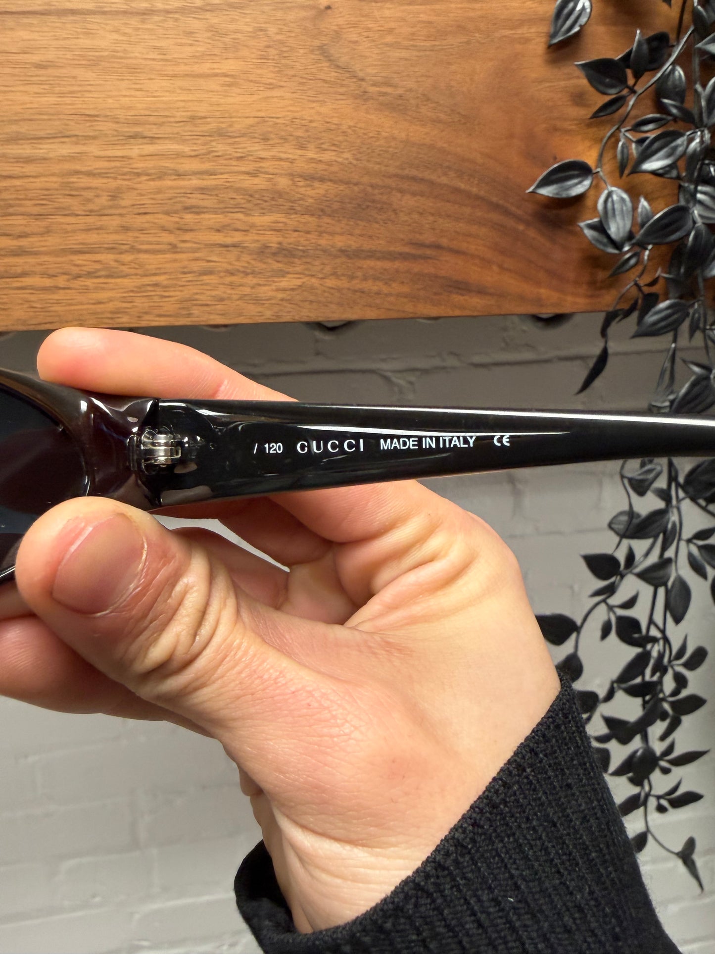 Vintage Gucci Black Oval Frame Shape Sunglasses