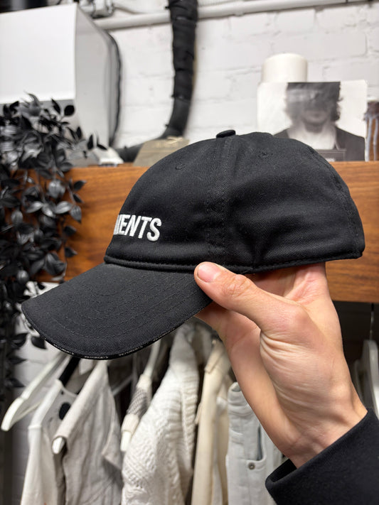 Vetements Embroidered Logo Black Strap-Back Baseball Cap