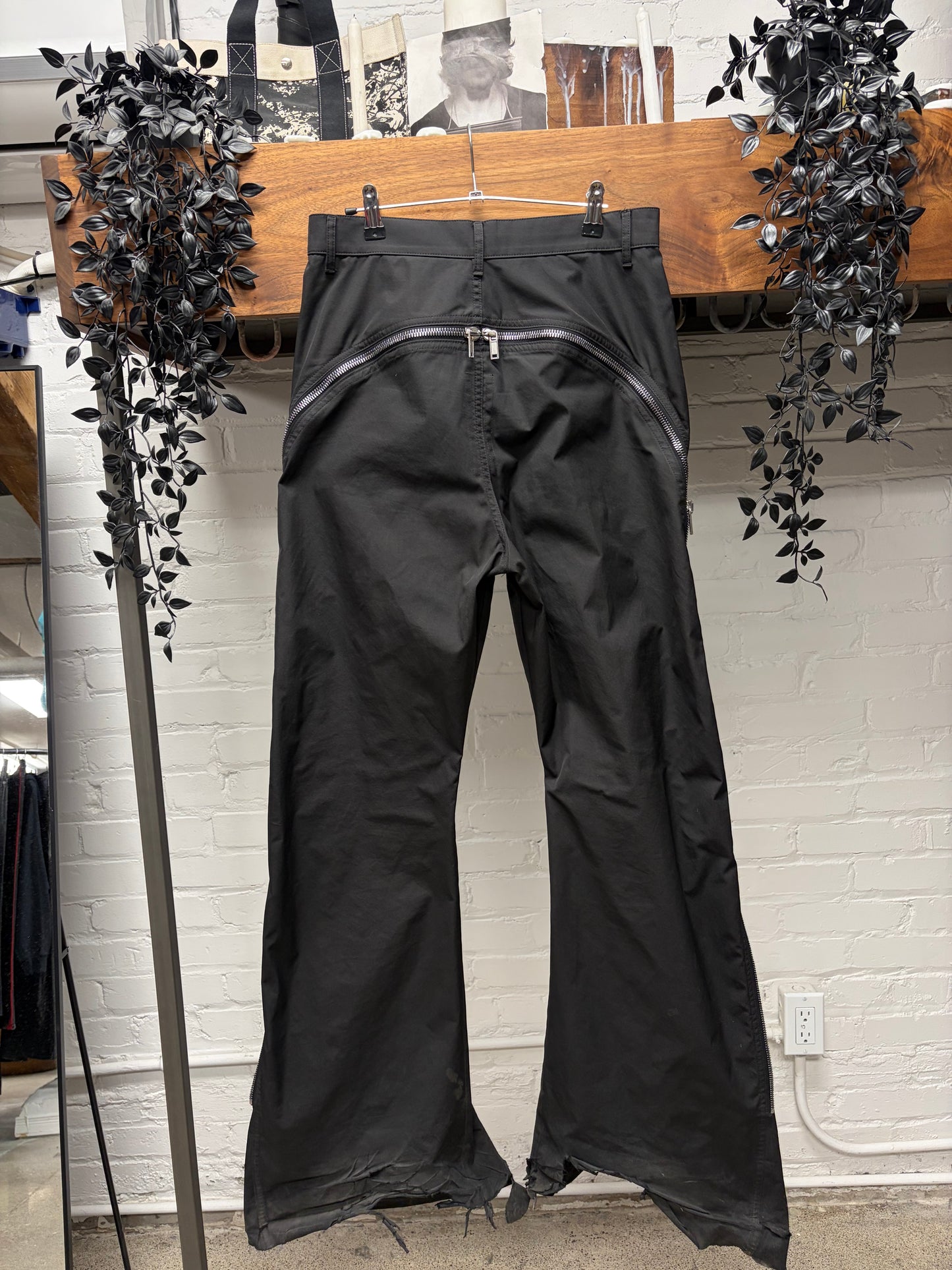 SS2023 Rick Owens ‘Edfu’ Banana Zip Black Flared Leg Pants