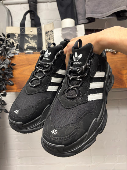 Balenciaga x Adidas ‘Triple S’ Black/White Low Top Sneakers