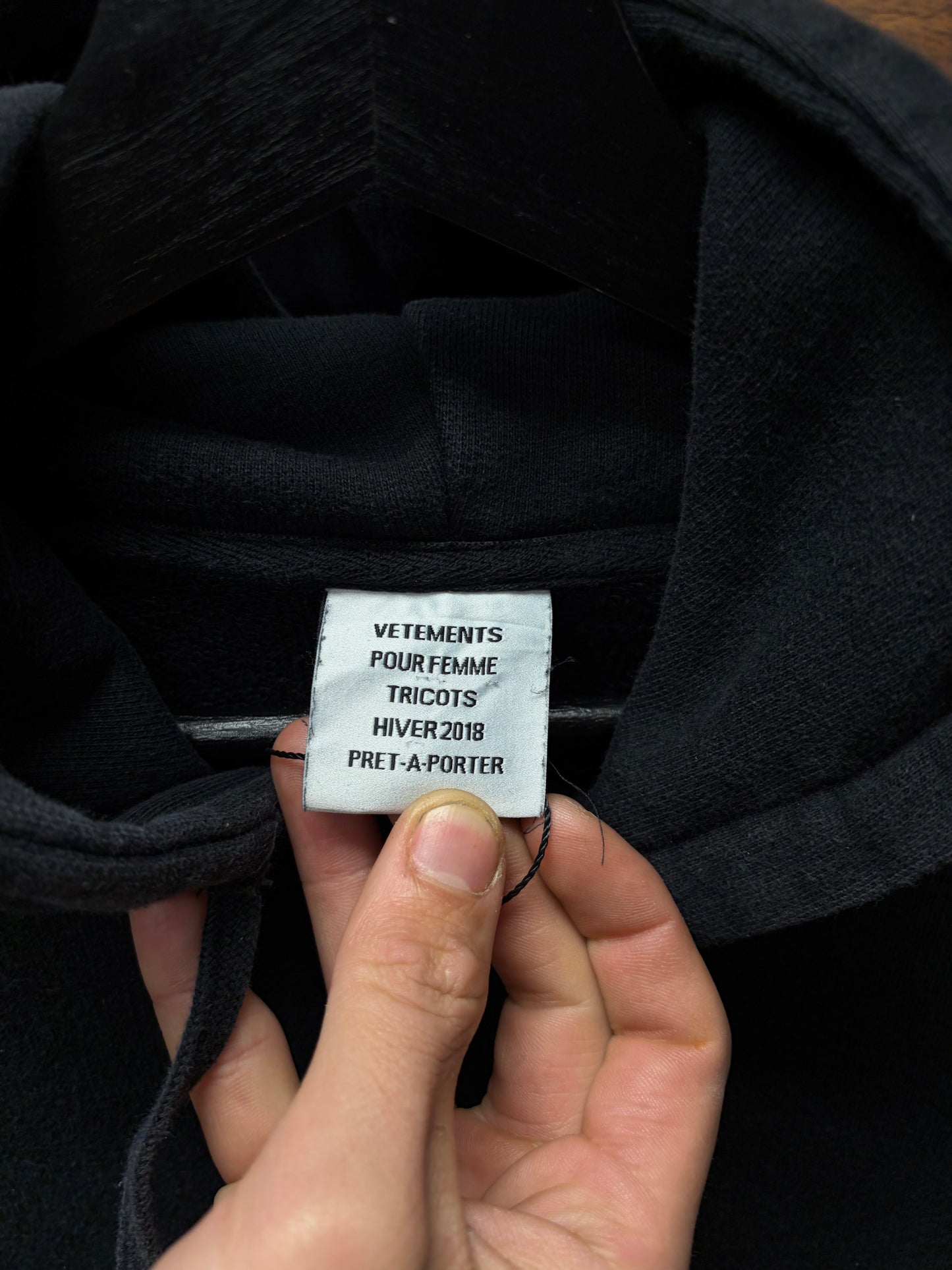 AW2018 Vetements ‘Friends’ Embroidered Logo Black Pullover Hoodie