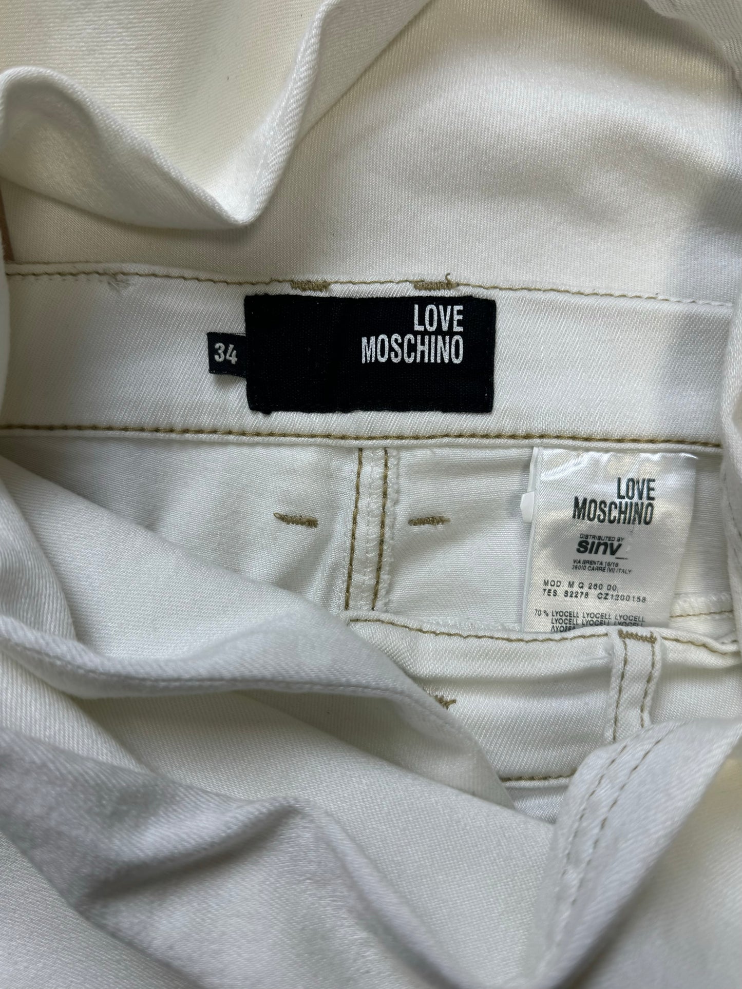 Moschino White Slim/Skinny Cut Denim