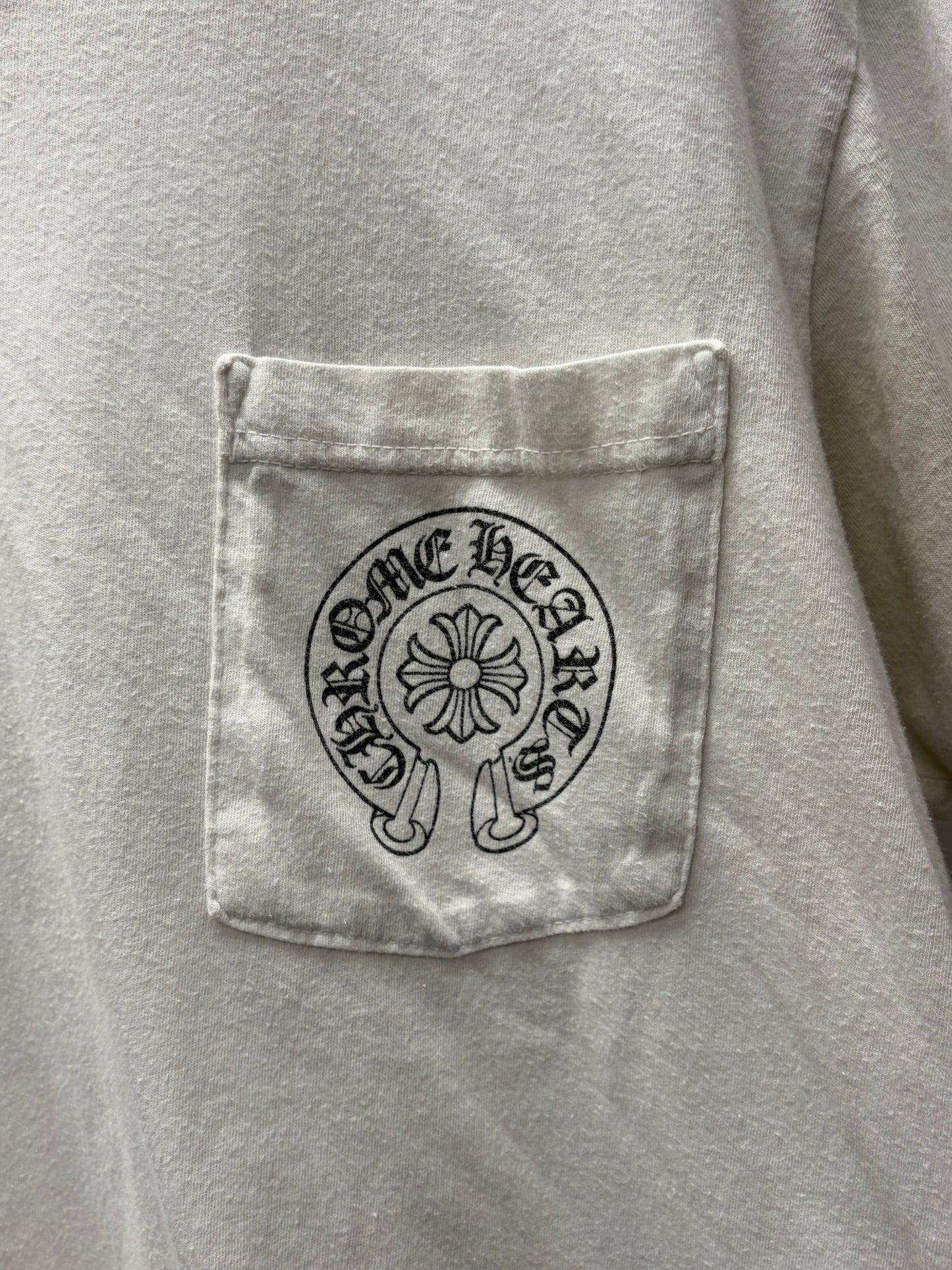Chrome Hearts ‘Malibu’ Store Exclusive White Horseshoe Logo T-Shirt