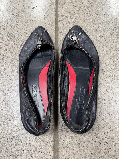 Alexander McQueen ‘Skull’ Zipper Flats