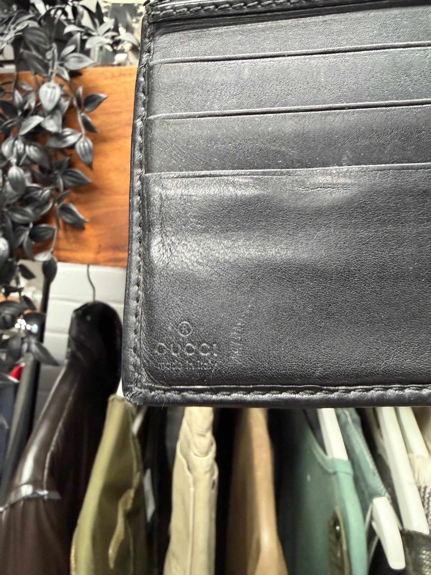 Vintage Gucci ‘GG Interlock Logo’ Black Calfskin Leather Bifold Wallet