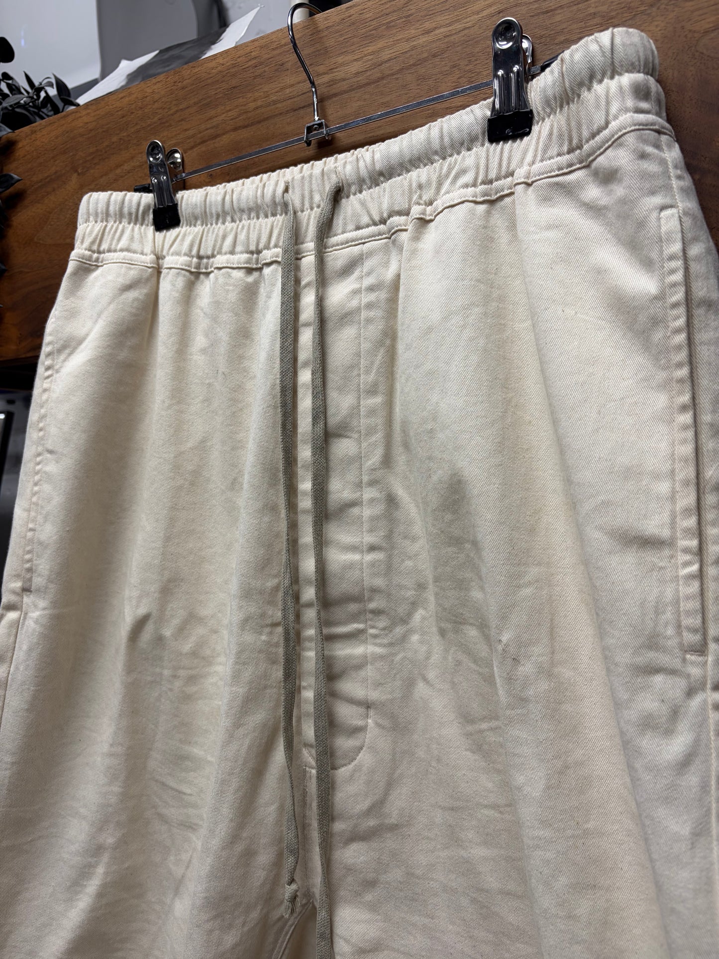 SS2022 Rick Owens ‘Fogachine’ Milk Drop Crotch Drawstring Shorts
