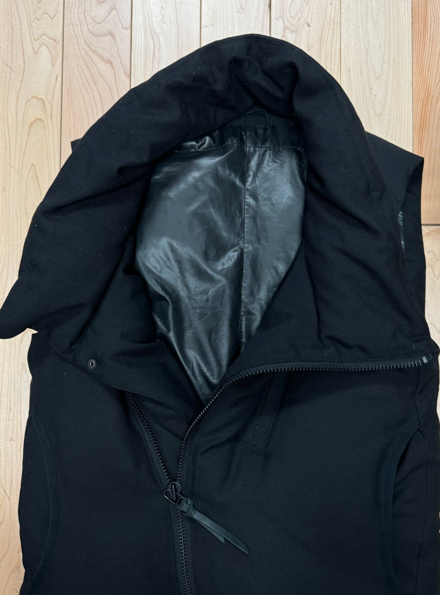 The Viridi-Anne Black Cross-Zip Puffer Vest