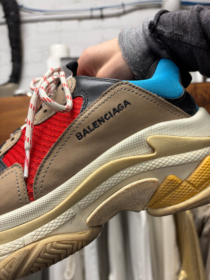 Balenciaga ‘Triple S’ V1 OG Colorway Low Top Sneakers