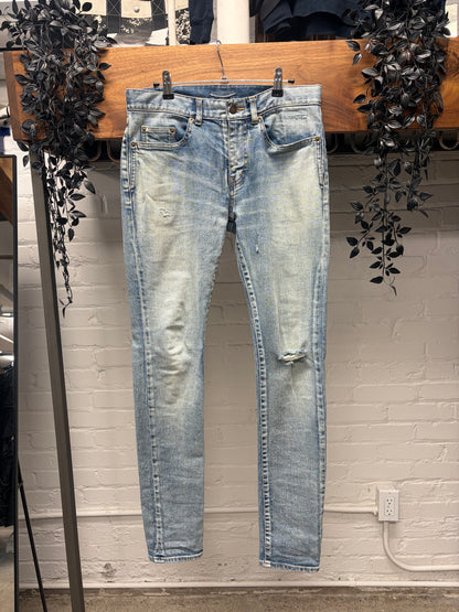 2021 Saint Laurent ‘D02’ Light Washed Blue ‘Classic Cut’ Skinny Jeans