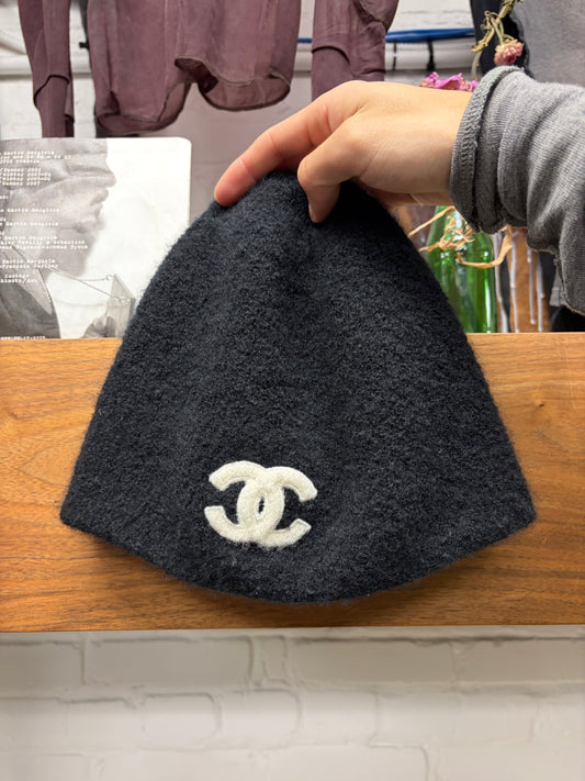 Chanel ‘CC Interlock Logo’ Black Cashmere Knit Beanie