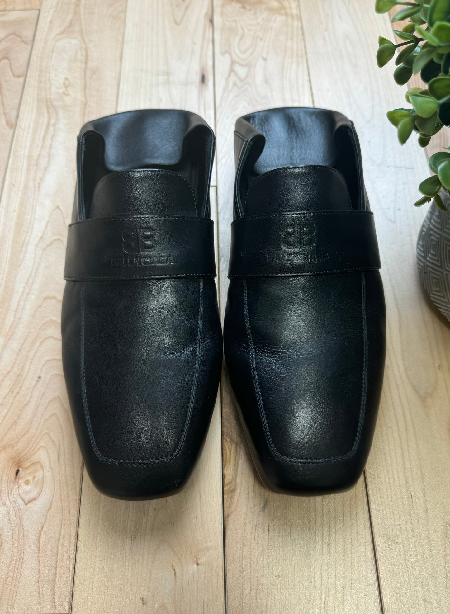 Balenciaga ‘City’ Sabot Black Leather Foldable Loafers