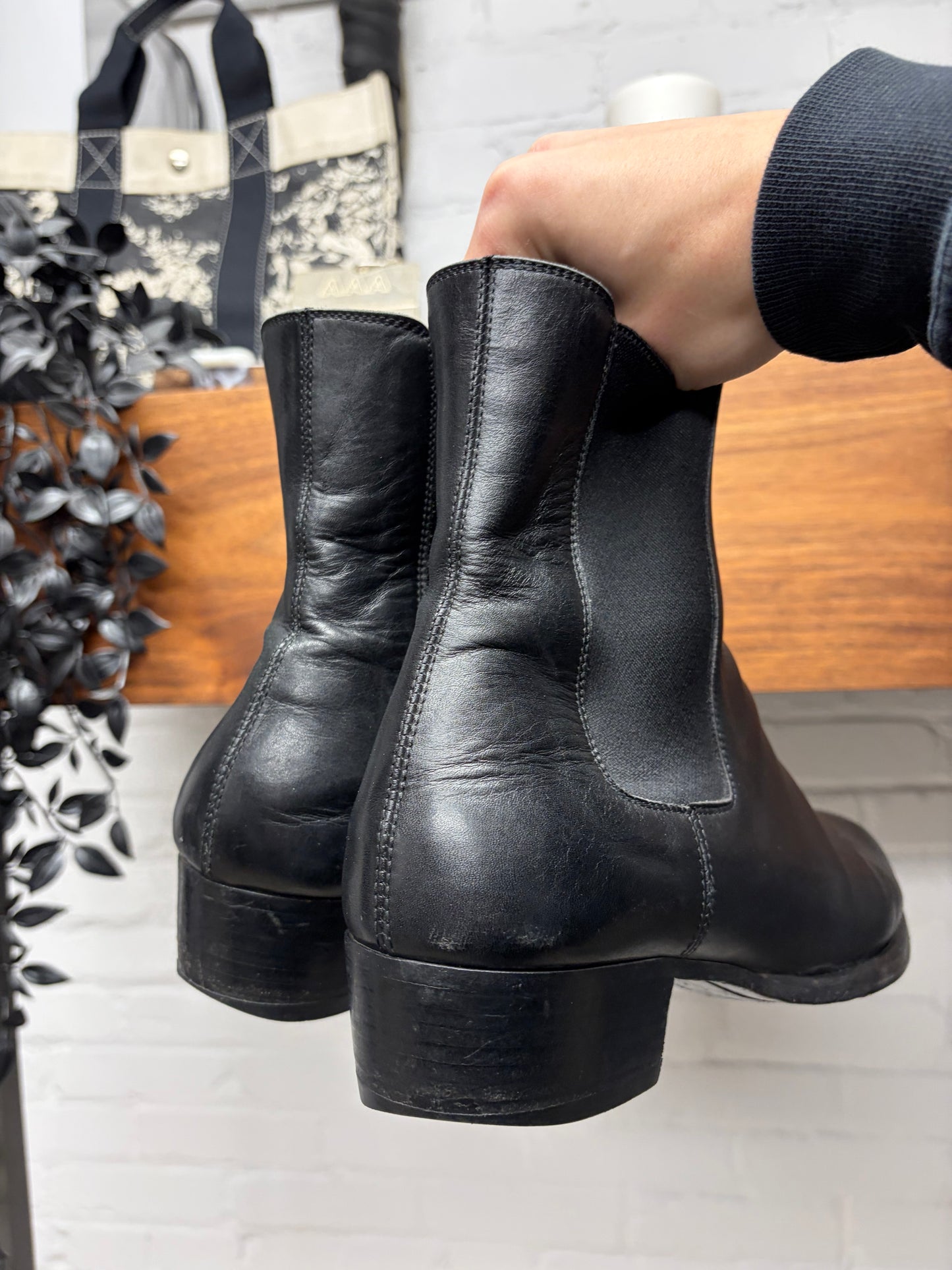 Saint Laurent ‘Wyatt’ Black Leather Pointed Toe Chelsea Boots