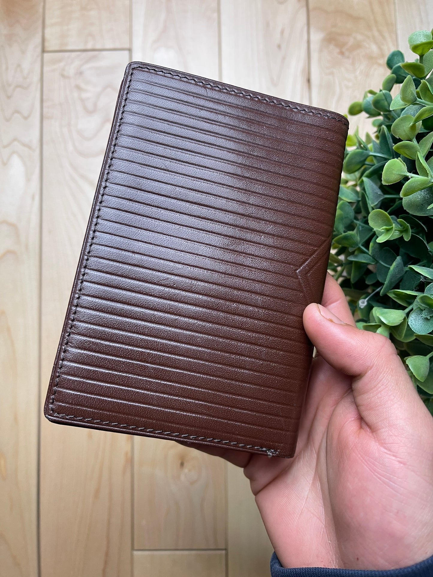 Versace Ribbed Brown Leather Cardholder Long Wallet