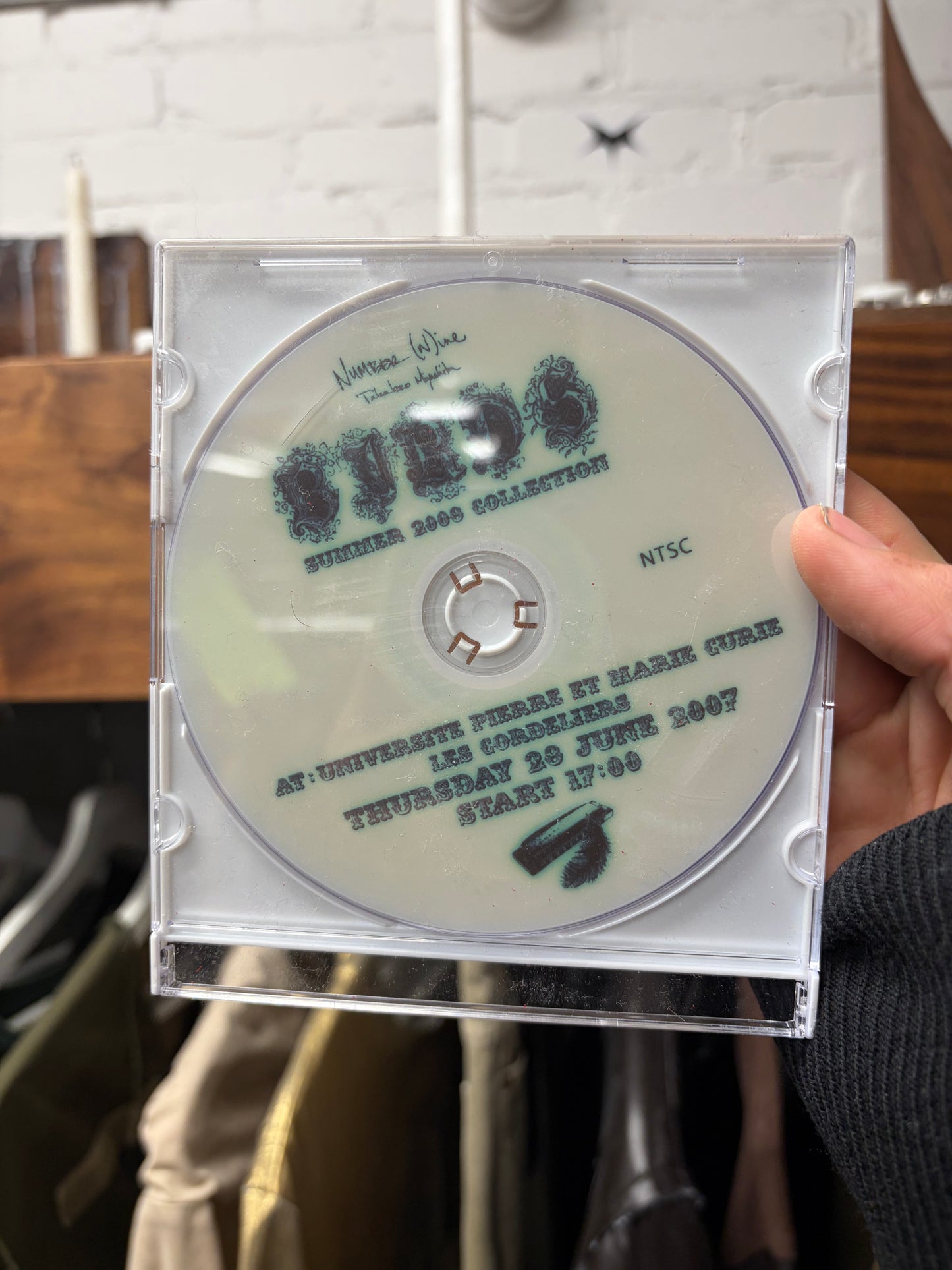 SS2008 Number (N)ine ‘Birds’ Runway DVD