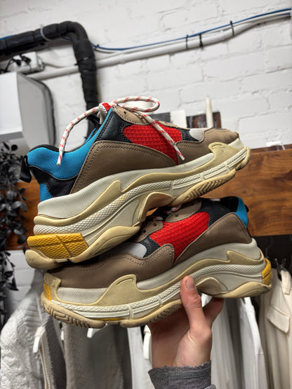 Balenciaga ‘Triple S’ V1 OG Colorway Low Top Sneakers