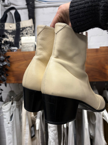 Saint Laurent ‘Vassili’ Pointed Toe White Leather Boots