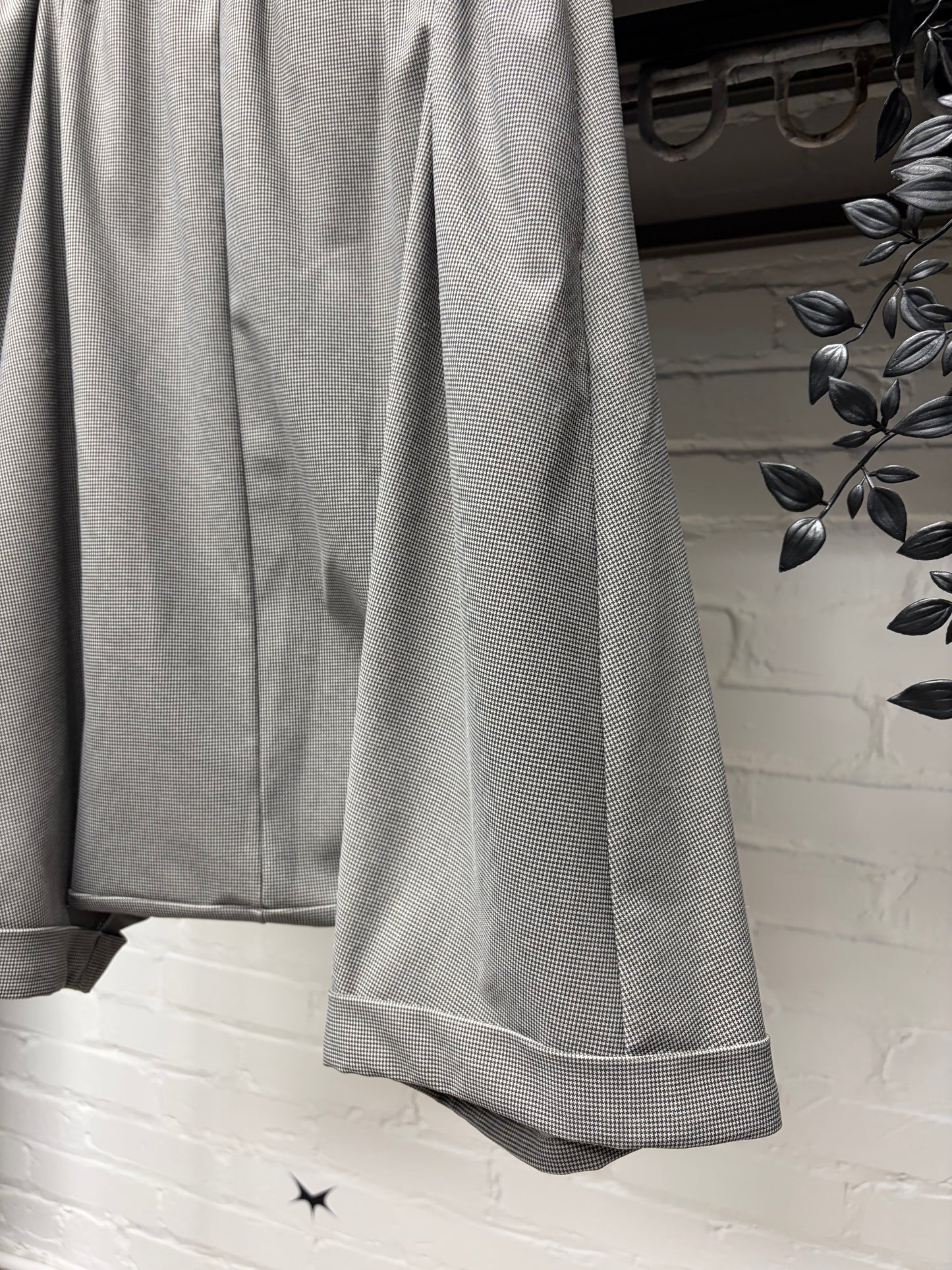 Yohji Yamamoto Dust Brown ‘Y’s’ Drop Crotch Pod Shorts