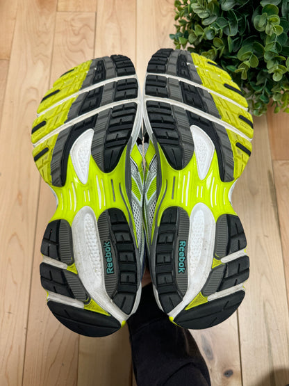 2019 Vetements x Reebok ‘Spike Runner’ 200 Sneakers