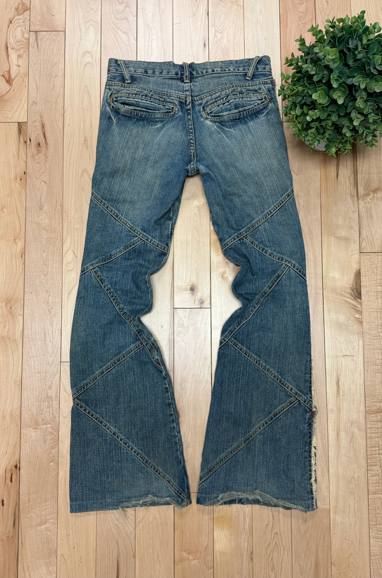 Tornado Mart Exposed Stitch Spiral Flared Denim