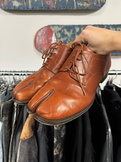 Maison Margiela ‘Tabi’ Split Toe Leather Lace-Up Derbies