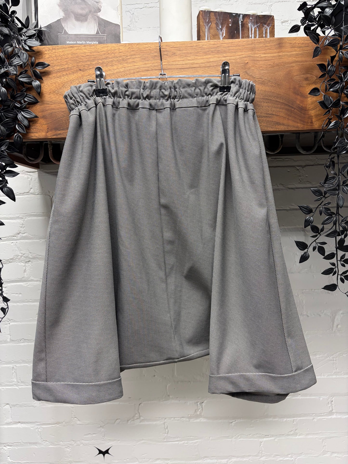 Yohji Yamamoto Dust Brown ‘Y’s’ Drop Crotch Pod Shorts